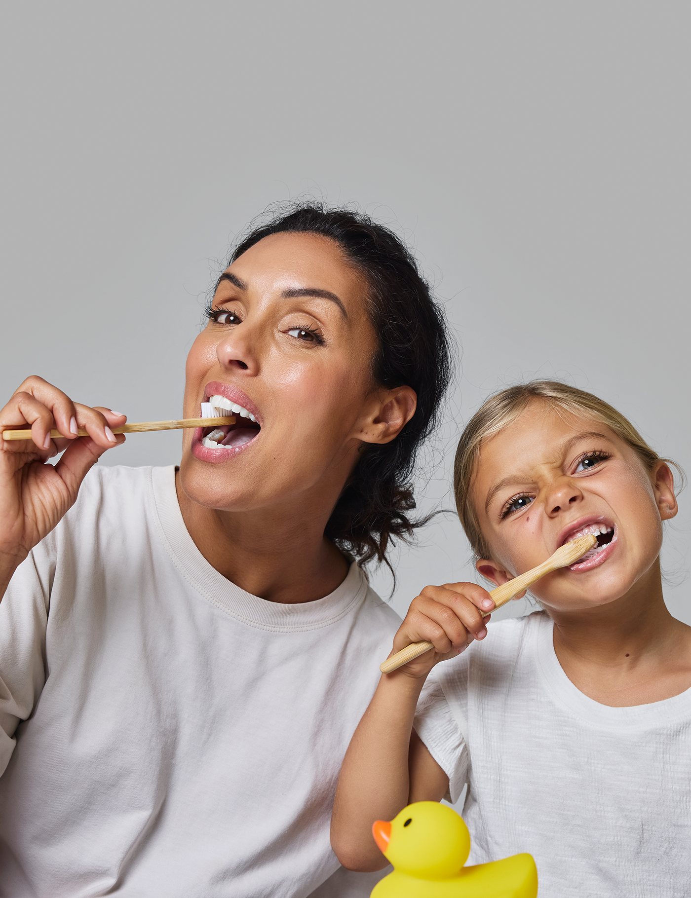 Davids kids + adults nano-hydroxyapatite premium toothpaste / mild mint / 4 oz