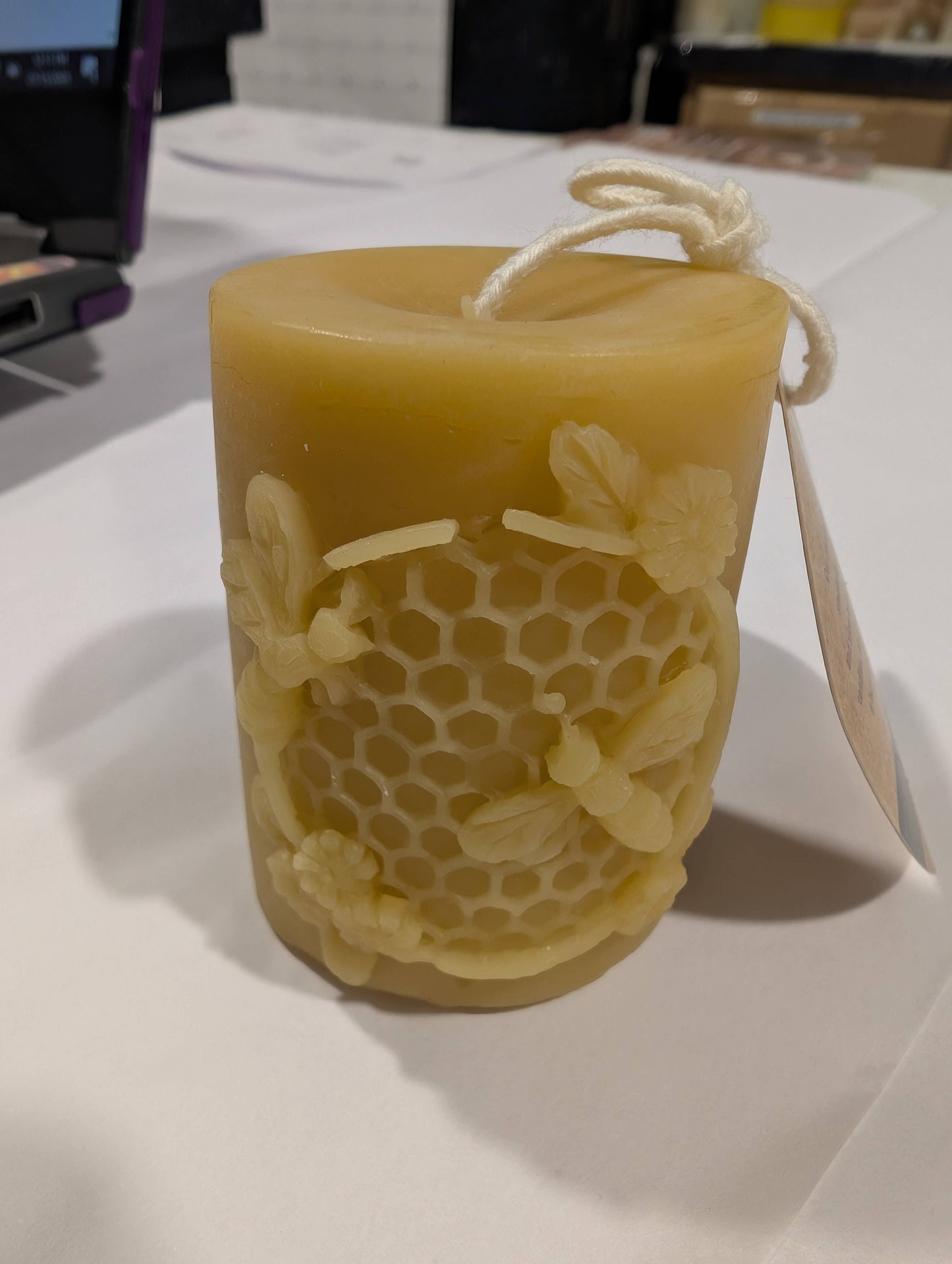 Beeswax pillar candle 'Honeybun'